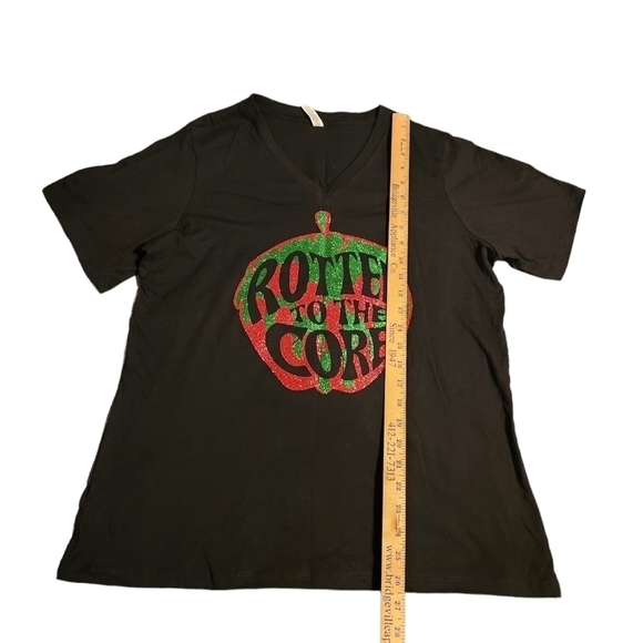 NWOT XL Rotten to the Core Graphic Tee Shirt Custom Made Disney Descenda… - Picture 3 of 7